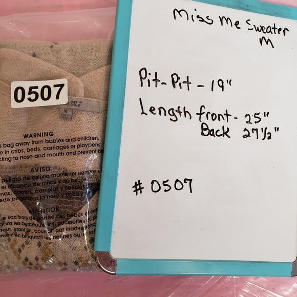 Miss Me sweater/blouse - Picture 5 of 5